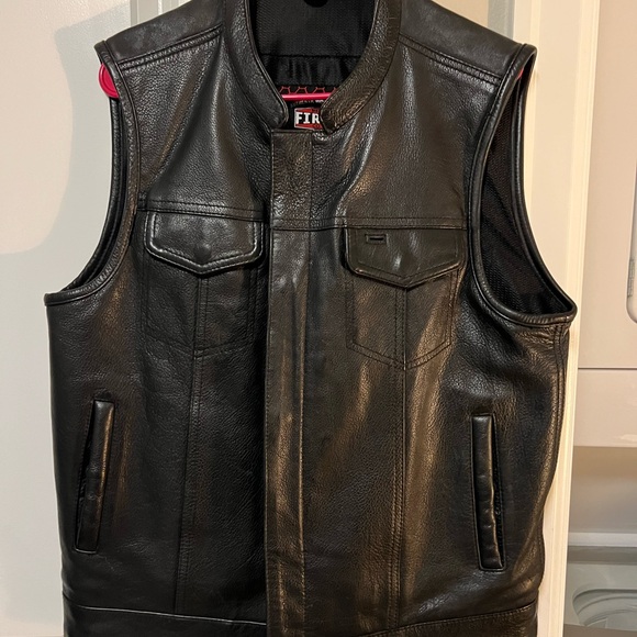 First Manufacturing Group Other - First MFG Leather Riding Vest Mens Medium